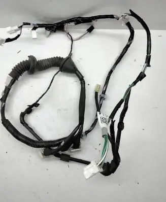 Toyota Avensis T270 Front door wiring loom 8215205690