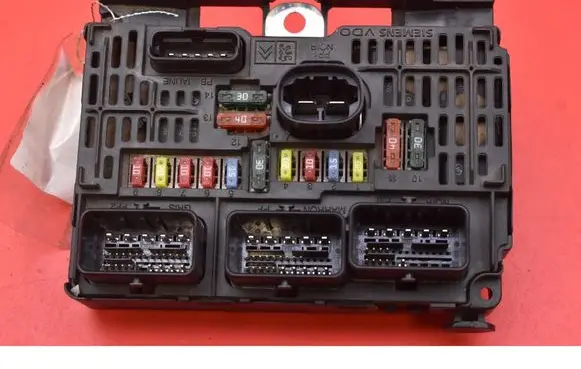 Citroen C5 Fuse box set 9658539680
