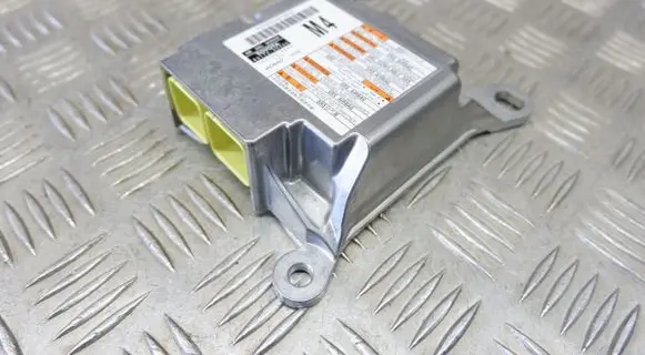 Toyota Yaris XP210 Airbag control unit/module 89170K0060
