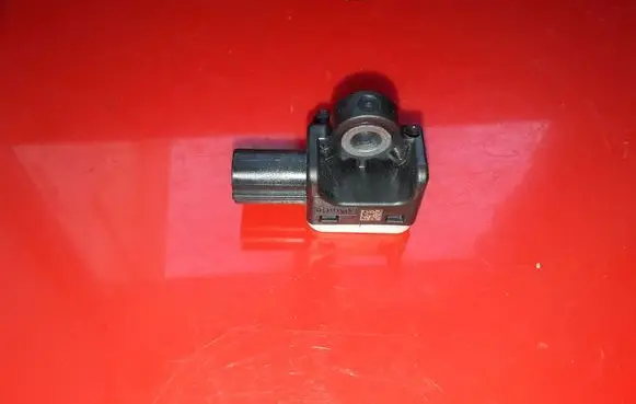 Ford Focus Airbag deployment crash/impact sensor 8M5T14B342AC C83HA