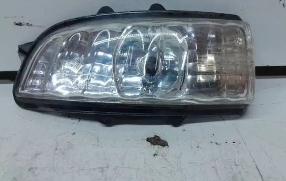 Volvo S80 Mirror indicator light 4040047