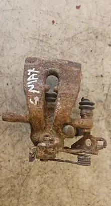 Rear brake caliper