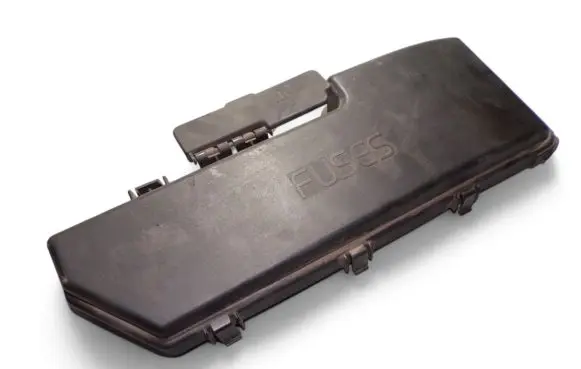 Volvo S60 Fuse box cover 9494211