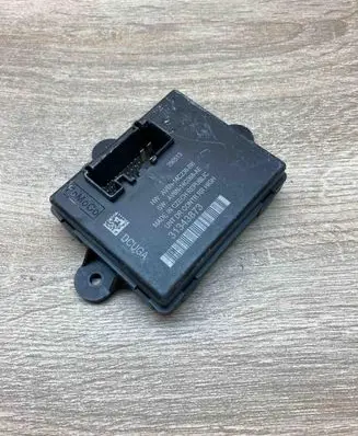 Volvo V40 Door control unit/module 31343873 AV6N14C236BB