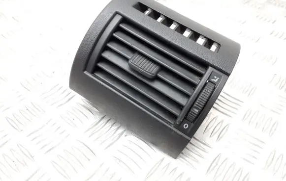 Volkswagen Fox Dashboard side air vent grill/cover trim 5Z0857171A 5Z0819703
