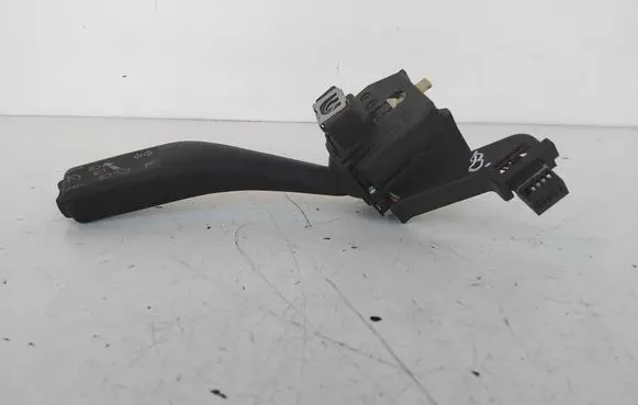 Volkswagen Golf V Indicator stalk 1K0953513G
