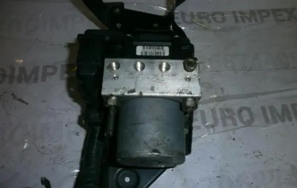 Ford Mondeo Mk III ABS Pump 0265231853 5S612M110AB