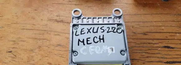 Lexus IS 220D-250-350 Airbag control unit/module 8917053110 0285001904