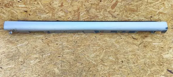 Toyota Avensis T250 Sill 7585105010