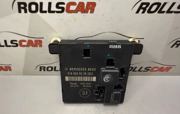 Mercedes-Benz CLS C219 Door control unit/module 2198200226