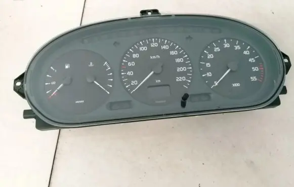Renault Scenic I Speedometer (instrument cluster) 7700847784