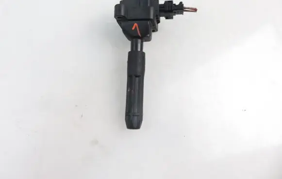 Mercedes-Benz C AMG W203 High voltage ignition coil 0040100039 0001501780