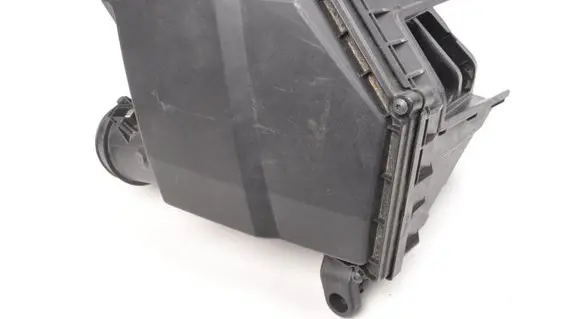 Volvo XC90 Air filter box 31474901