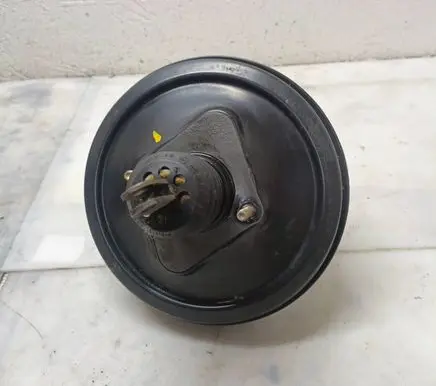 Opel Corsa C Brake booster 90576562