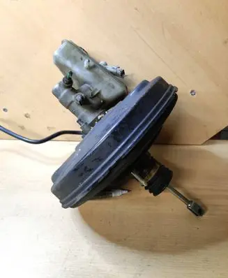 Renault Laguna II Brake booster 8200363472