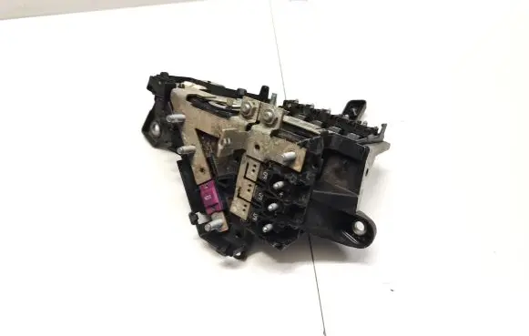 Mercedes-Benz C W205 Fuse module