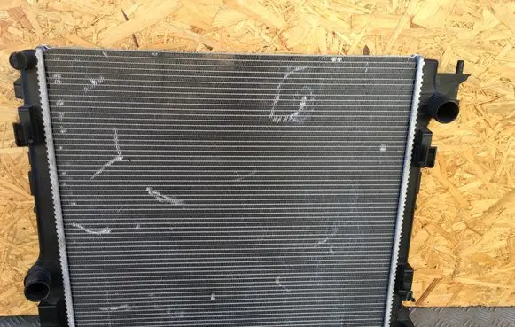Nissan Qashqai Coolant radiator 214104EB0B