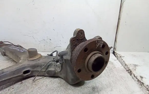 Ford Galaxy Rear wheel hub spindle/knuckle 7M0501413C