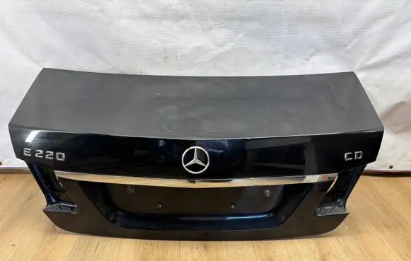 Mercedes-Benz E AMG W212 Tailgate/trunk/boot lid