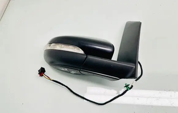 Volkswagen Touran II Front door electric wing mirror 1T1857502AP