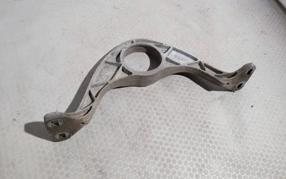 Volkswagen Tiguan Engine mounting bracket 5N0804421
