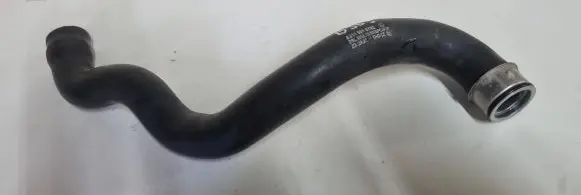 Mercedes-Benz E W211 Engine coolant pipe/hose A2115010782