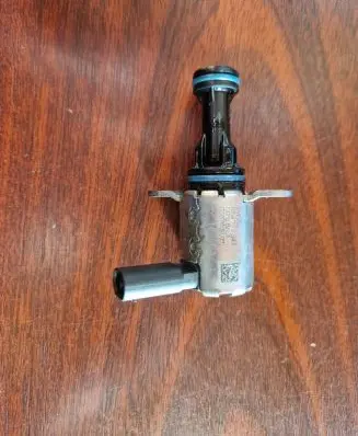 Volkswagen Golf VIII Oil pressure sensor 06Q115243 0000WSW7