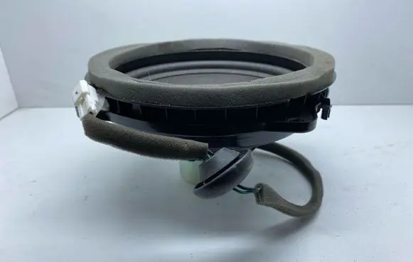 Subaru Outback (BT) Subwoofer speaker 4248001401C 4248001401 221227