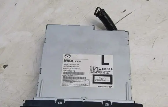 Mazda 2 Radio/CD/DVD/GPS head unit DB1L669G0A