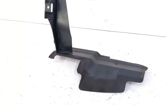 Intercooler air guide/duct channel