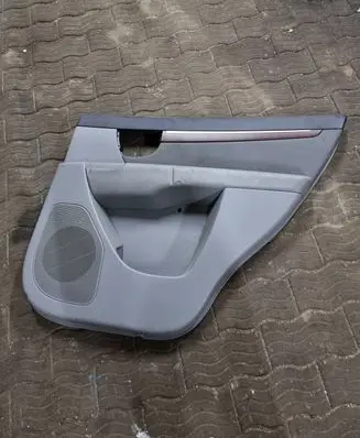 Hyundai Santa Fe Rear door card panel trim P833702B000 833702B000