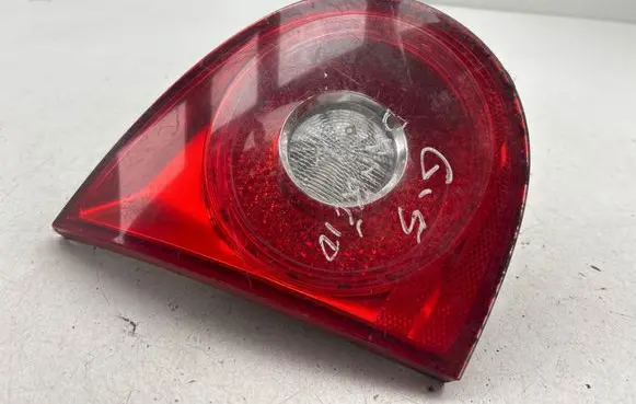 Volkswagen Golf V Tailgate rear/tail lights 1K6945093F 028500104A 0012647