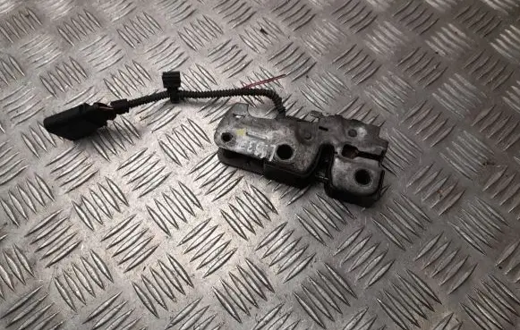 Porsche Cayenne (92A) Engine bonnet/hood lock/catch 7P5823509D