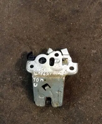 Audi A6 Allroad C6 Loading door lock 