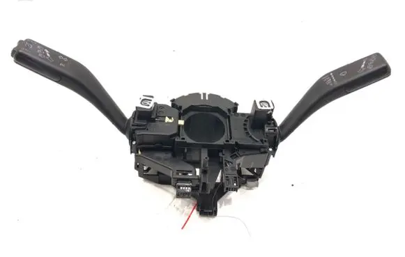 Wiper turn signal indicator stalk/switch