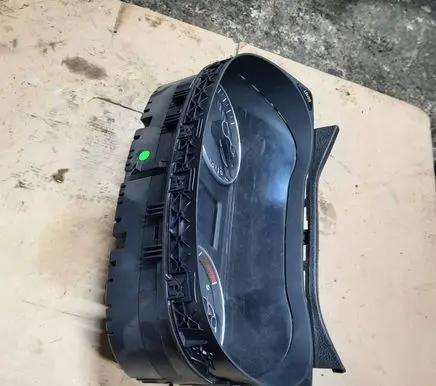 Volkswagen PASSAT B7 Speedometer (instrument cluster) 561920970C