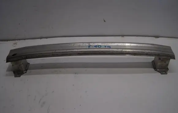 BMW 1 F40 Rear bumper support beam 7462338