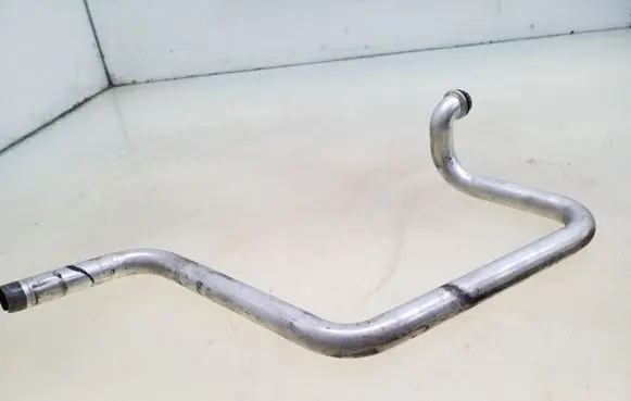 Volvo XC70 Engine coolant pipe/hose