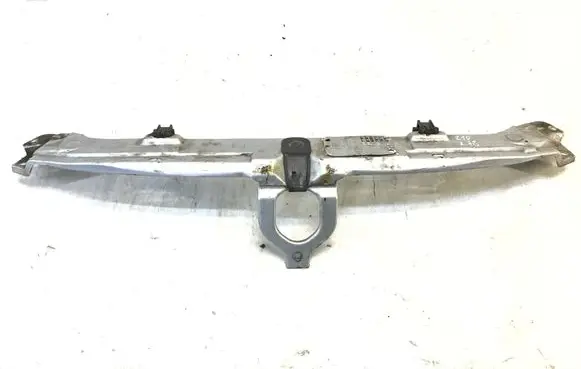 Mercedes-Benz E W210 Top upper radiator support slam panel k78