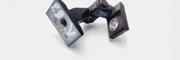 BMW 3 F30 F35 F31 Front door upper hinge A047058