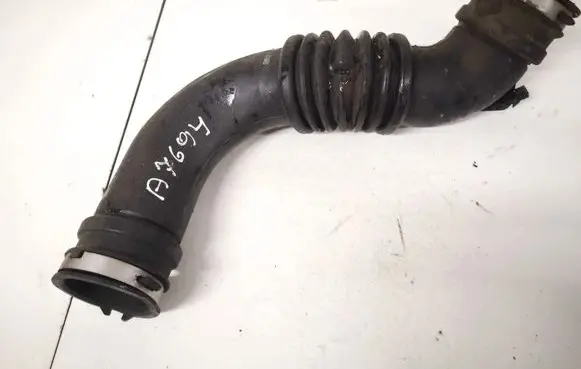 Dodge Caliber Air intake hose/pipe 04891621ac