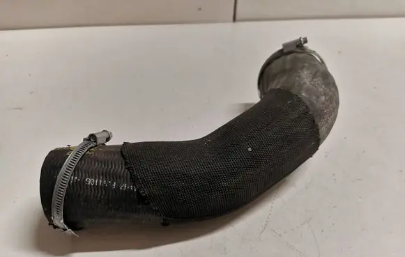 Volvo XC90 Intercooler hose/pipe 31338809