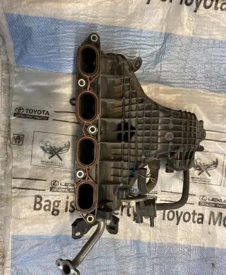 Toyota Auris E180 Intake manifold 1105865S01