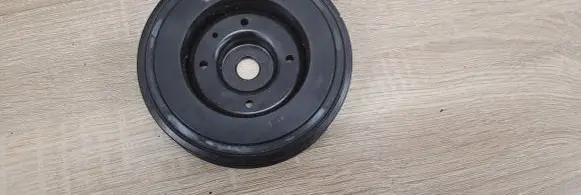 Volkswagen Tiguan Crankshaft pulley 06H105263