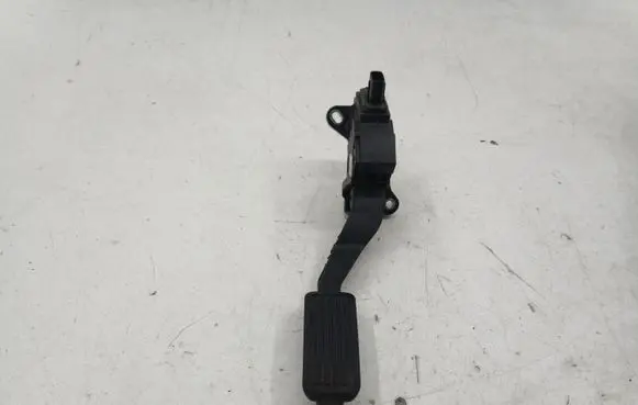 Toyota Yaris Accelerator throttle pedal 781100D010
