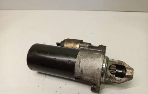 Mercedes-Benz ML W164 Starter motor A0061516101