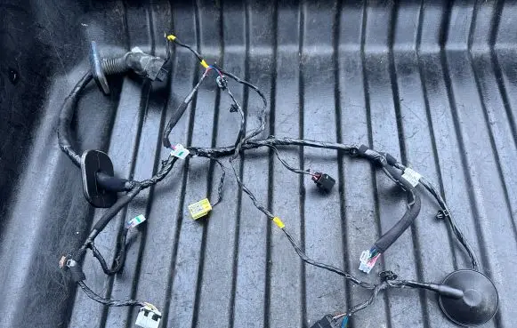 KIA Sportage Front door wiring loom 91615F1100