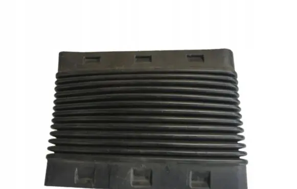 Audi A4 S4 B6 8E 8H Air intake hose/pipe 8E0129739B