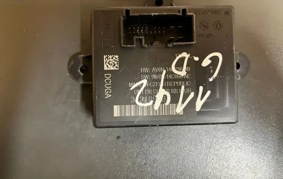 Volvo V60 Door control unit/module 31318963