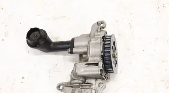 Volkswagen Caddy Oil pump 05L115103F